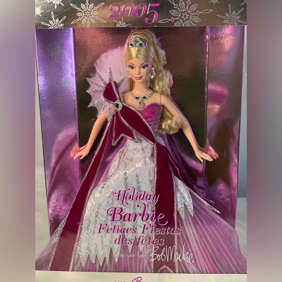 Barbie Collector Holiday 2005 Doll in Pink and White Gown - Picture 4 of 10